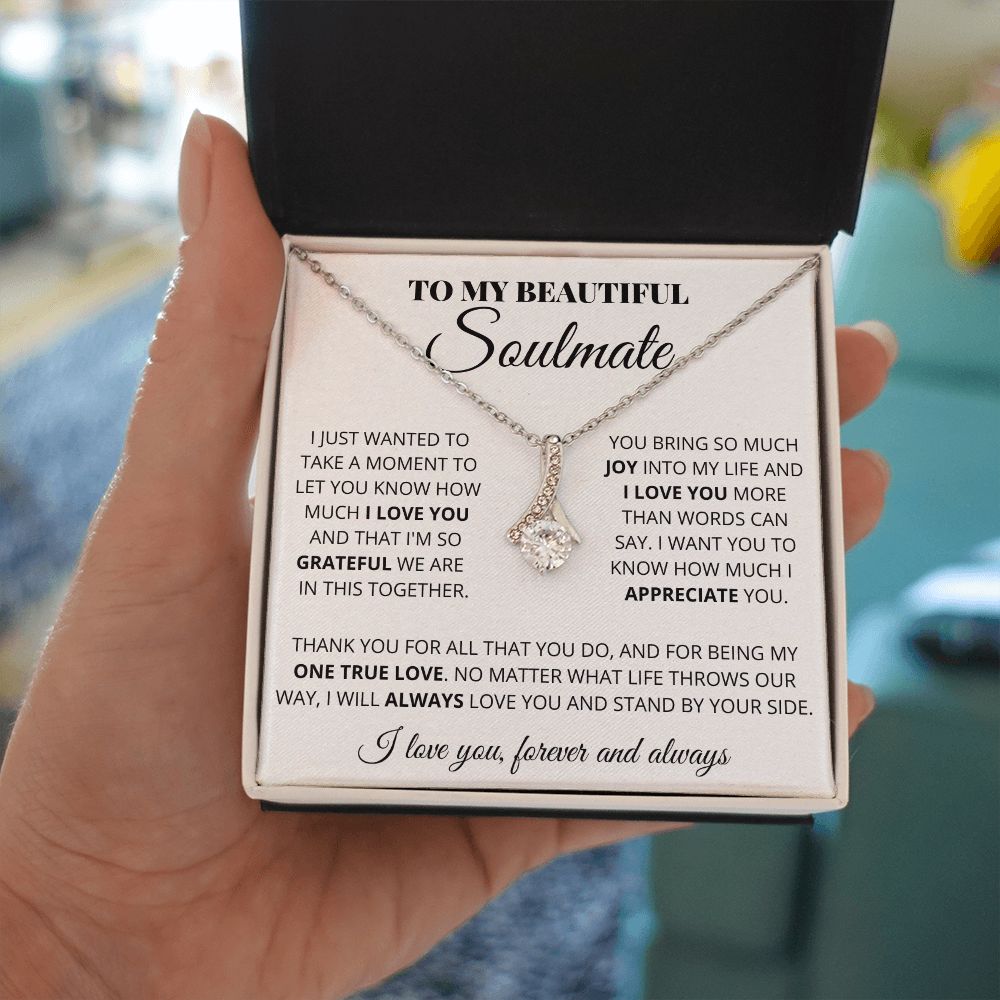 Soulmate - One True Love - Alluring Necklace