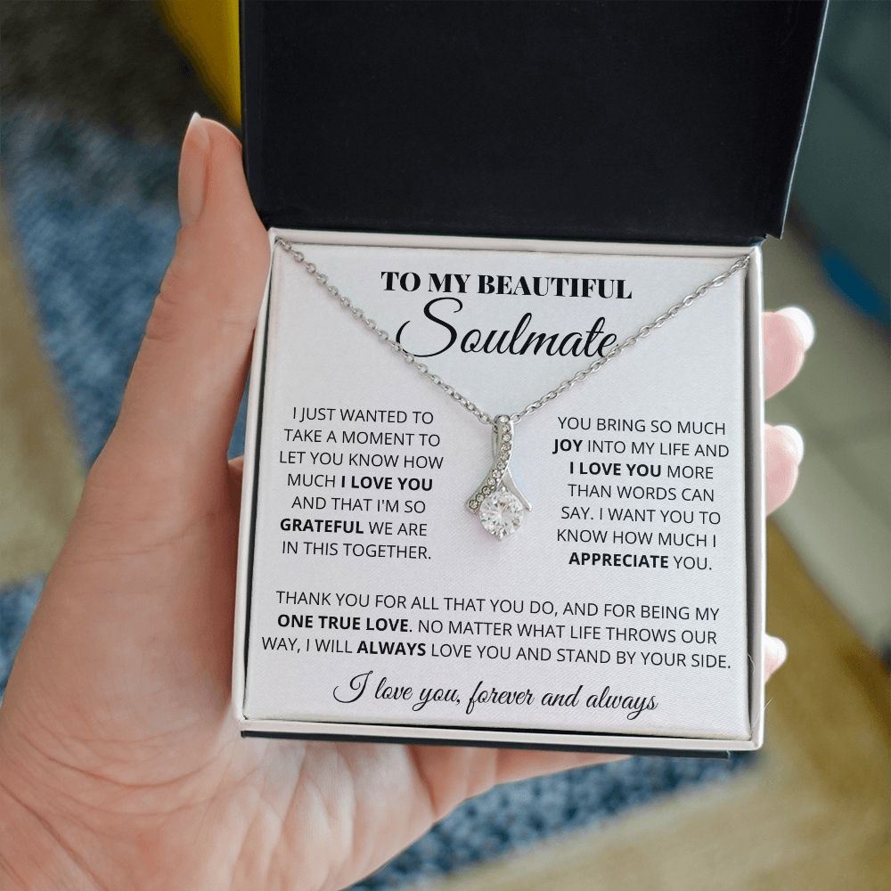 Soulmate - One True Love - Alluring Necklace