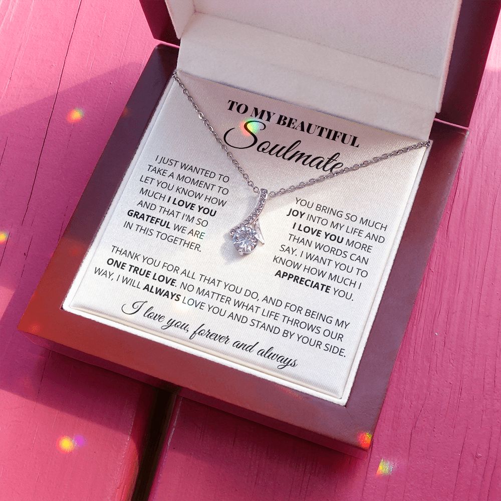 Soulmate - One True Love - Alluring Necklace