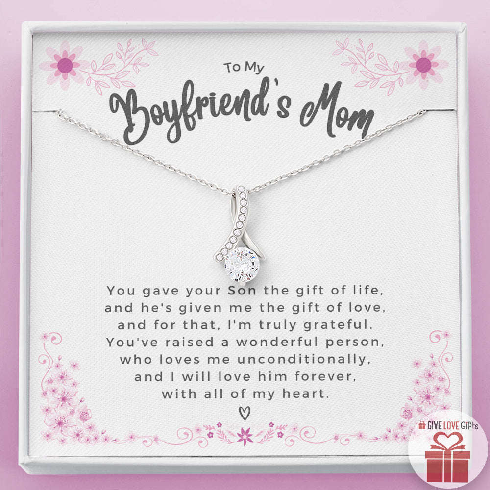 Gift Of Love - Boyfriend's Mom Chérie Necklace