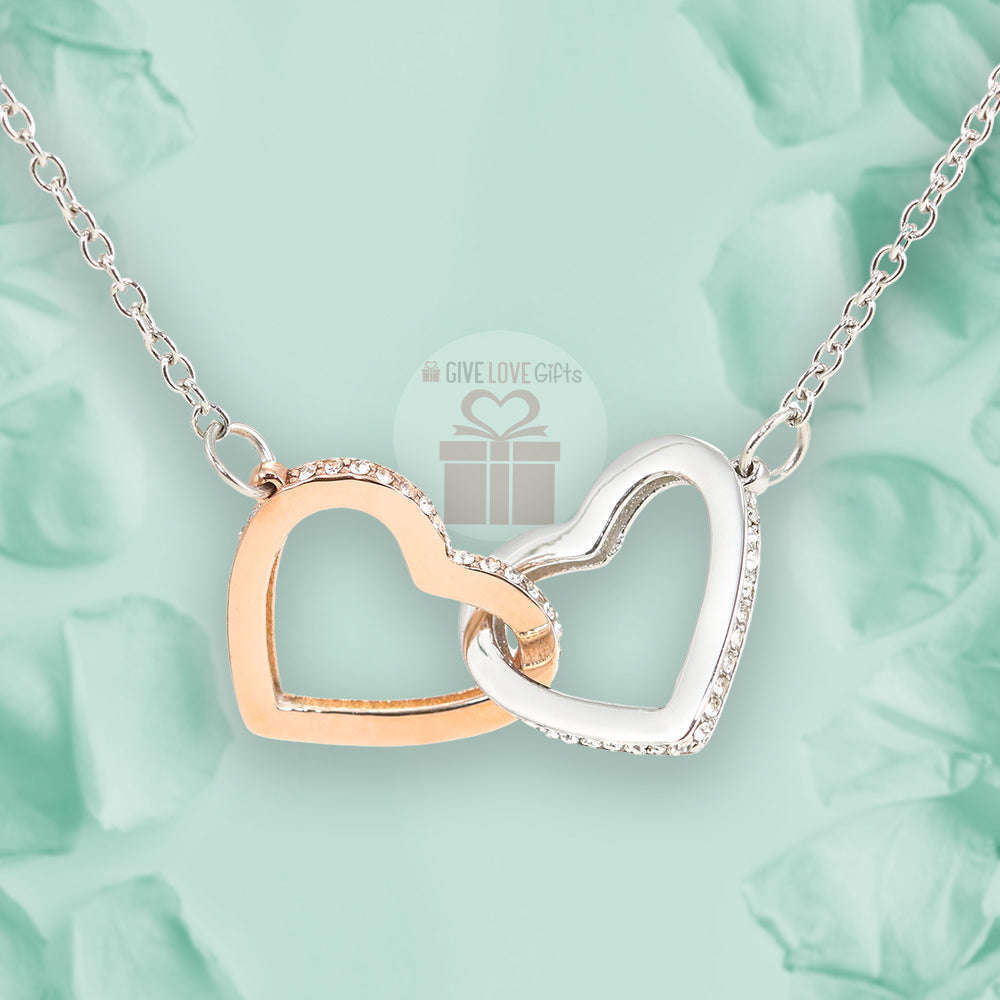 Gift Of Love - Boyfriend's Mom Éternité Necklace