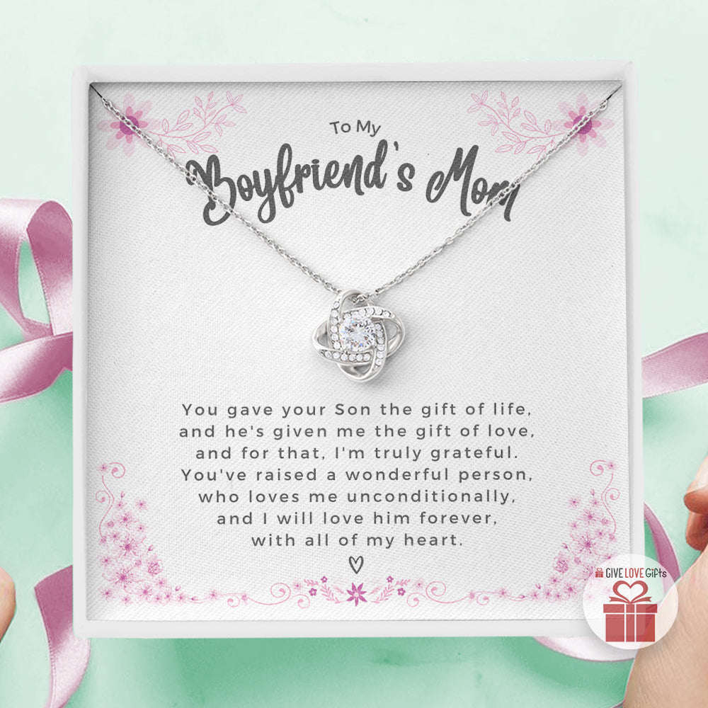 Gift of Love - Boyfriend's Mom Étoile Necklace